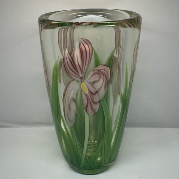 Orient & Flume Art Glass Vase B. Sillars Signed Iris Floral Encased 9” - Picture 1 of 10
